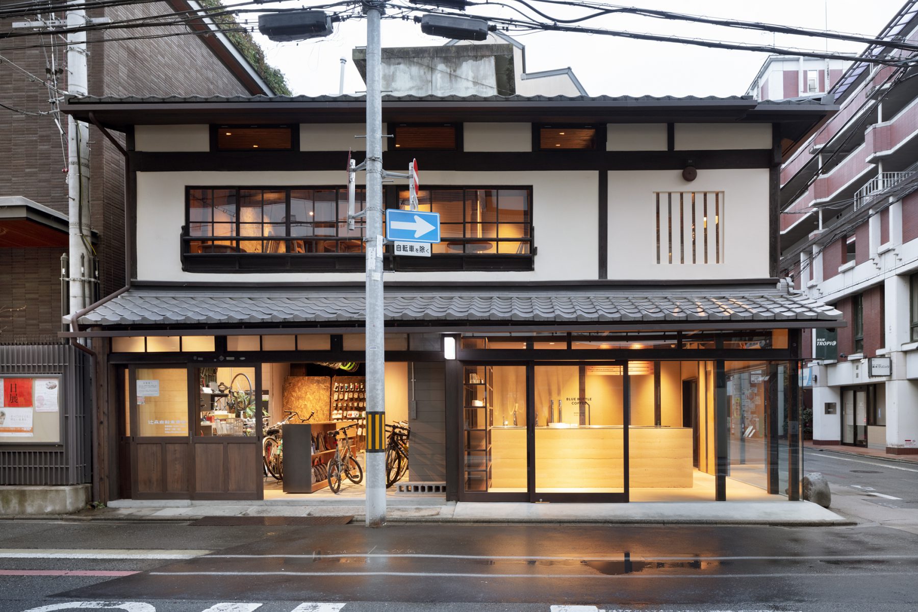 Blue Bottle Coffee Kyoto Rokkaku Cafe | Schemata Architects / Jo Nagasaka